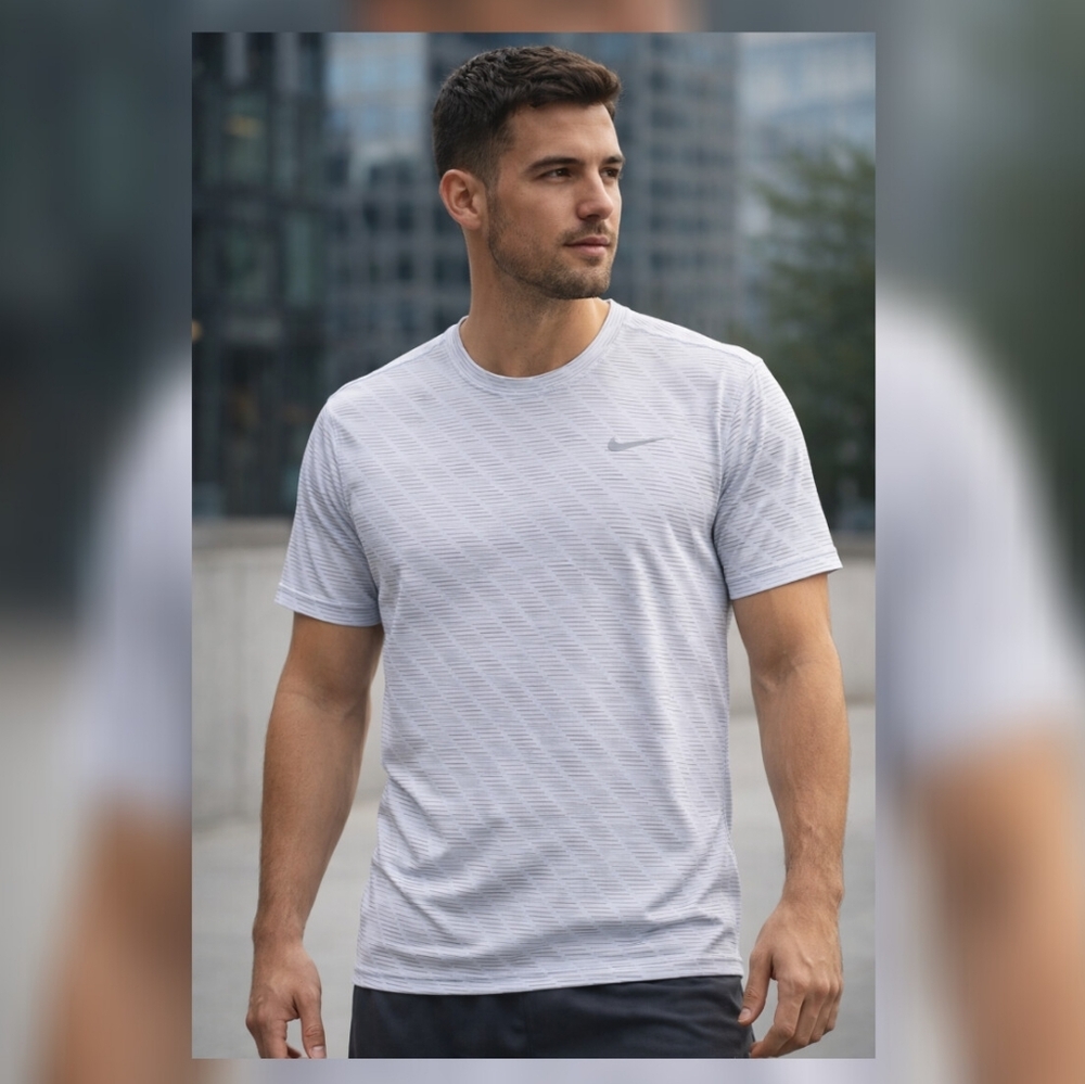 Nike Dri-FIT Ultimate Dry Training Shirt L